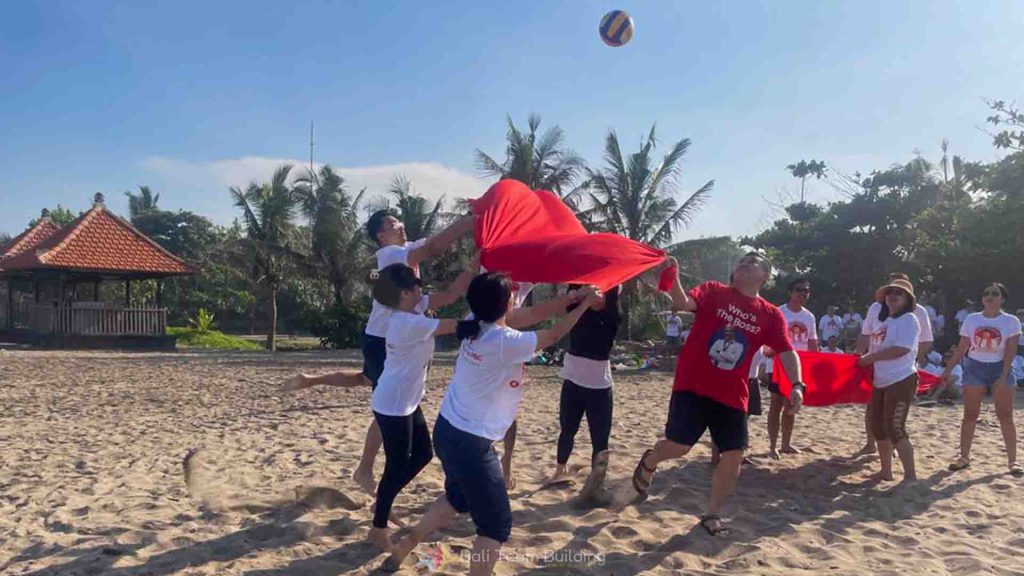 Bali Team Building Voley Ball di Pantai Seminyak