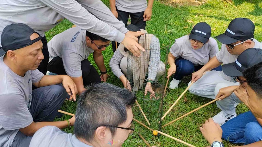 7 Tujuan Aktivitas Team Building di Bali yang Perlu Anda Ketahui 4 Kegiatan team building di Bali untuk meningkatkan kerja sama tim
