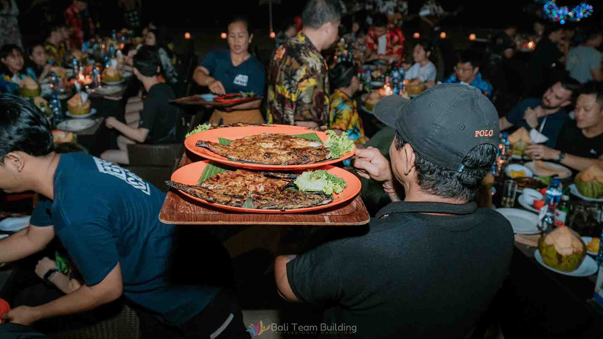 Team Building di Jimbaran 9 Makan Malam di Jimbaran