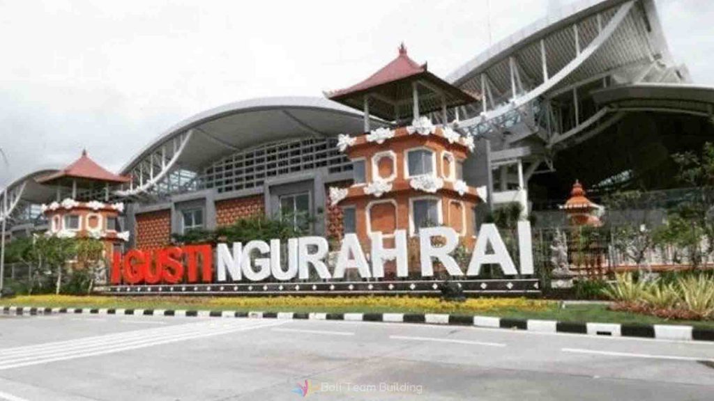 Hotel mewah dan fasilitas wisata lengkap di tepi pantai Bali
