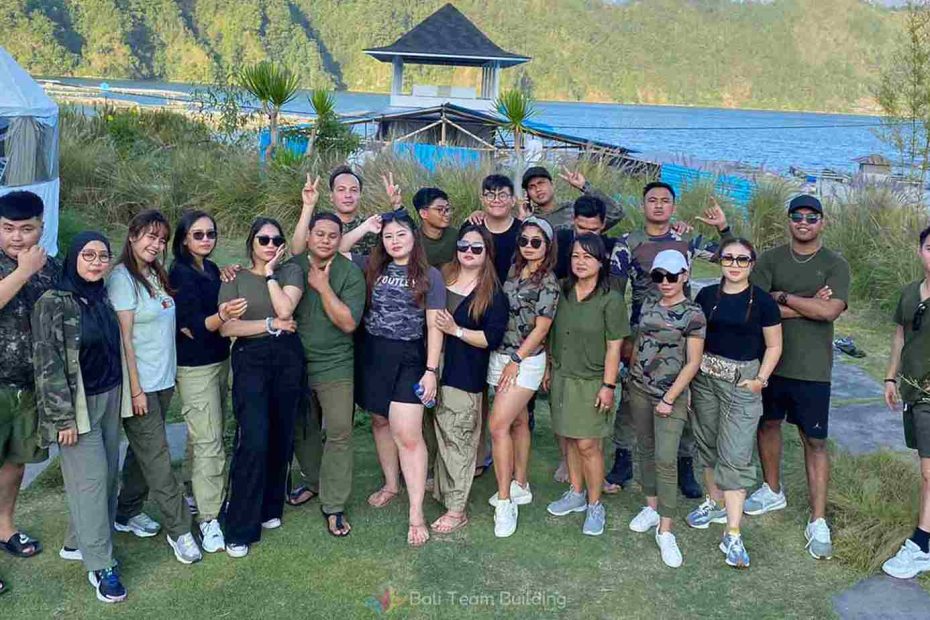 Tempat team building di Bali 2025: Kintamani Coffee Route dengan pemandangan Gunung Batur